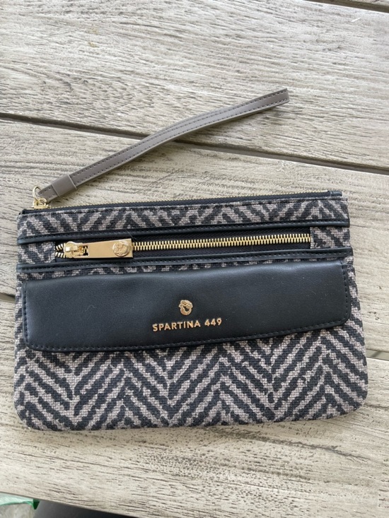 Spartina 449 Handbags - Spartina 449 Maritime Ava Black and Gray Chevron Phone Wristlet